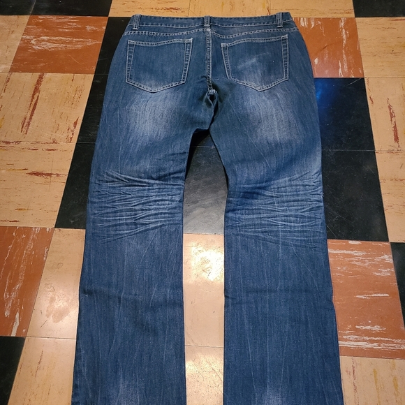 Twenty One men denim jeans. Distressed size 34 X 34 EUC - Picture 3 of 13